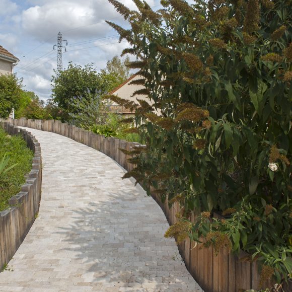 Allée paysagère d’entrée pour un particulier à Santenay